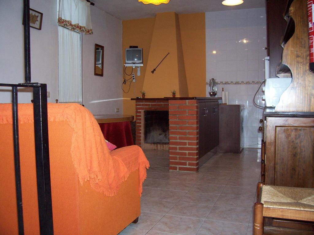 Casa Amigo Apartment Castano de Robledo Exterior photo